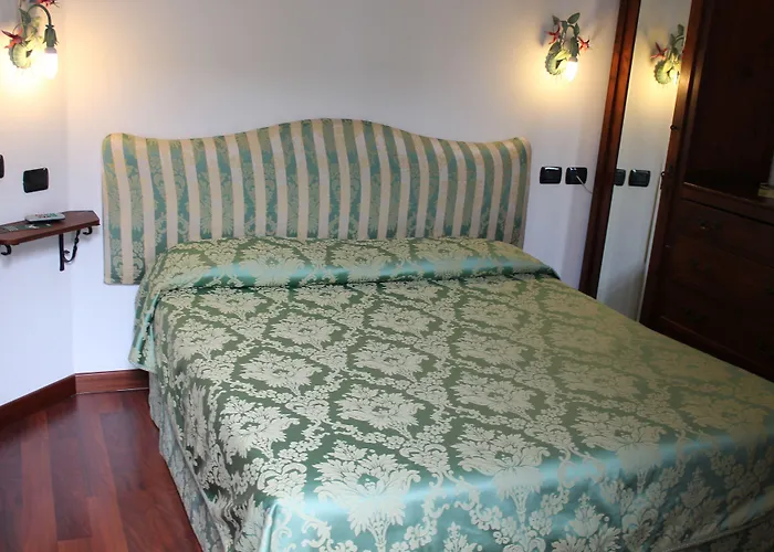 Hotel Centrale Bellagio מלון בלאג'יו