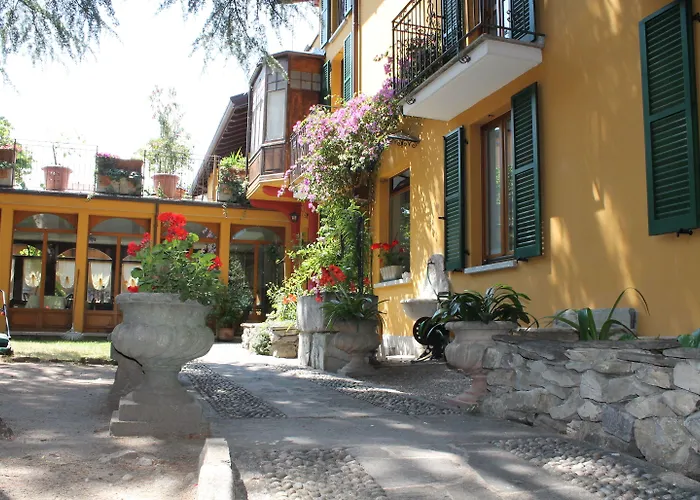 Hotel Centrale Bellagio 3* בלאג'יו