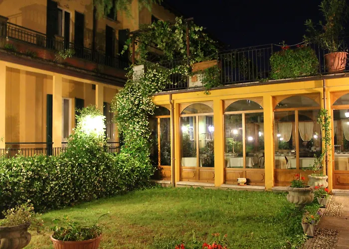 Hotel Centrale Bellagio בלאג'יו