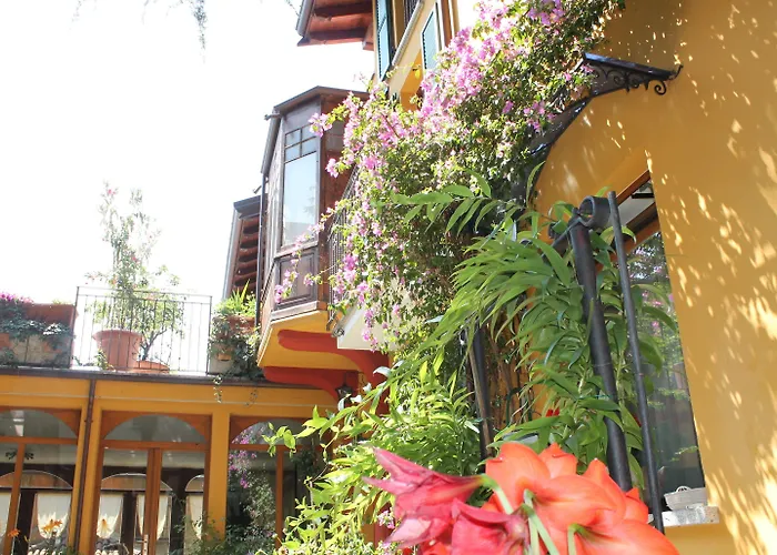 Hotel Centrale Bellagio בלאג'יו