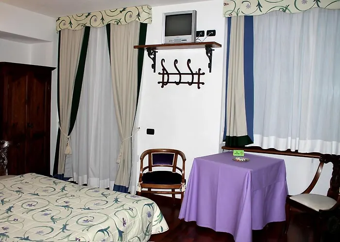 Hotel Centrale Bellagio מלון בלאג'יו