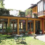 Hotel Centrale Bellagio מלון 3*