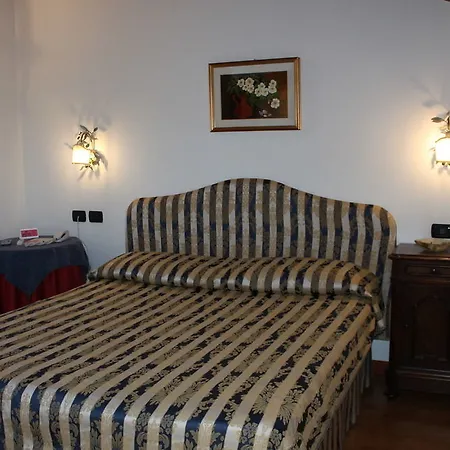 Hotel Centrale Bellagio Ξενοδοχείο 3*