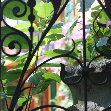 Hotel Centrale Bellagio 3* Μπελάτζιο